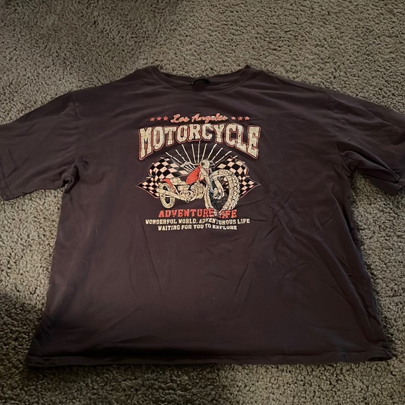 Shein Size Med Tee Shirt - Picture 1 of 1